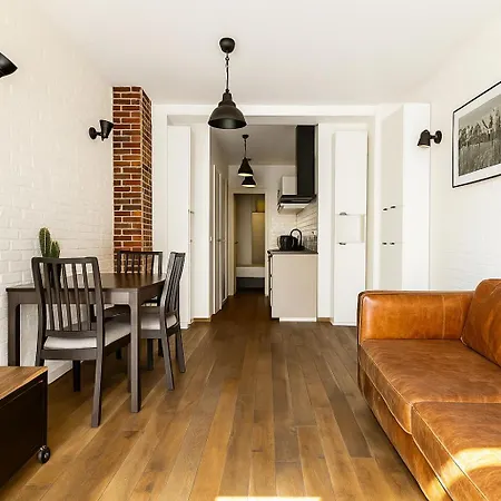 Practical Flat, X * باريس